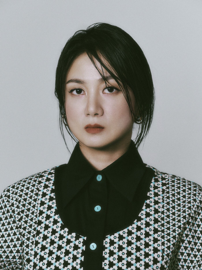 Park Narae Unveils Stunning New Profile Photos, Showcasing Transformation and Charisma