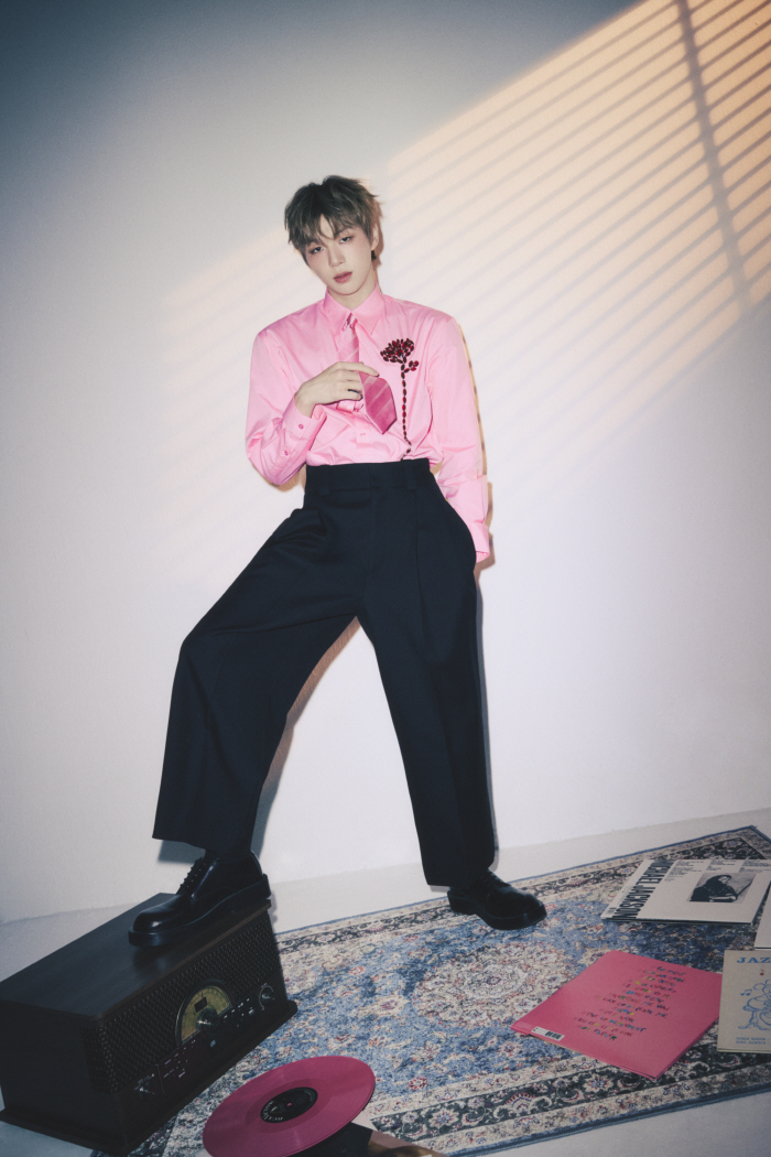 Kang Daniel Unveils 6th Mini Album ‘Glow to Haze’ Ahead of Military Enlistment