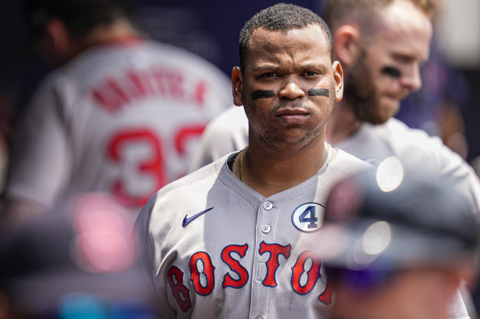 Shocked Clubhouse, But SF Joins Up With Zheng Huadames Chapman, Upgrades Offensive