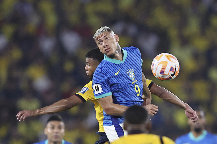 Tottenham fans outraged, call for £60m star break-up Frank, stop selling him