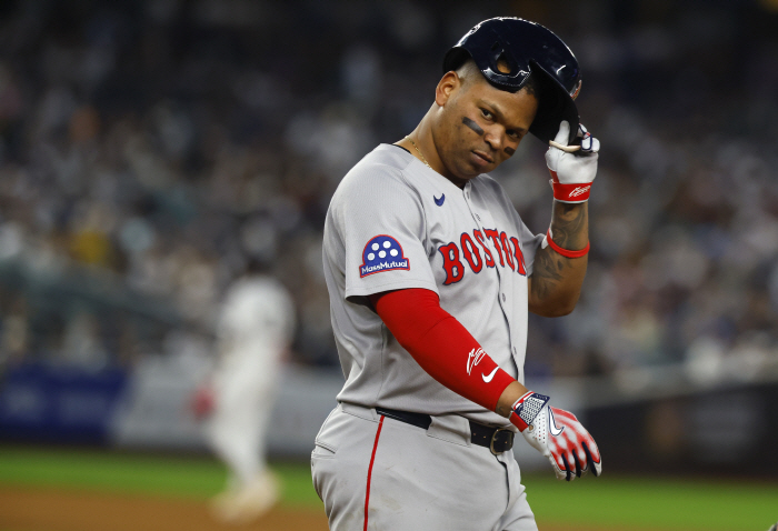 Winnow SF! A total of 214 home runs, 428.7 billion big guns, and 3rd baseman, Lee Jung-hoo and Bob Boston, one player, gave up two trade starters