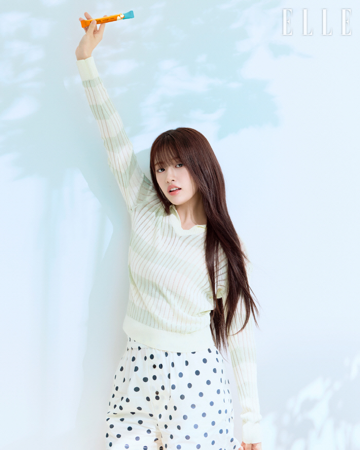 An Yujin Radiates Refreshing Charm in Elle Korea Pictorial