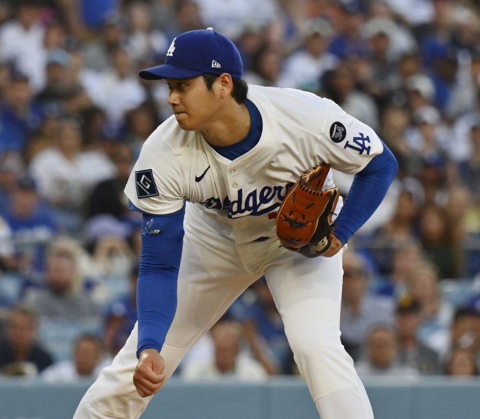 53,207 people are fascinated by Tuta! Ohtani became an LAD player. He must have thrown 100 miles because he was nervous