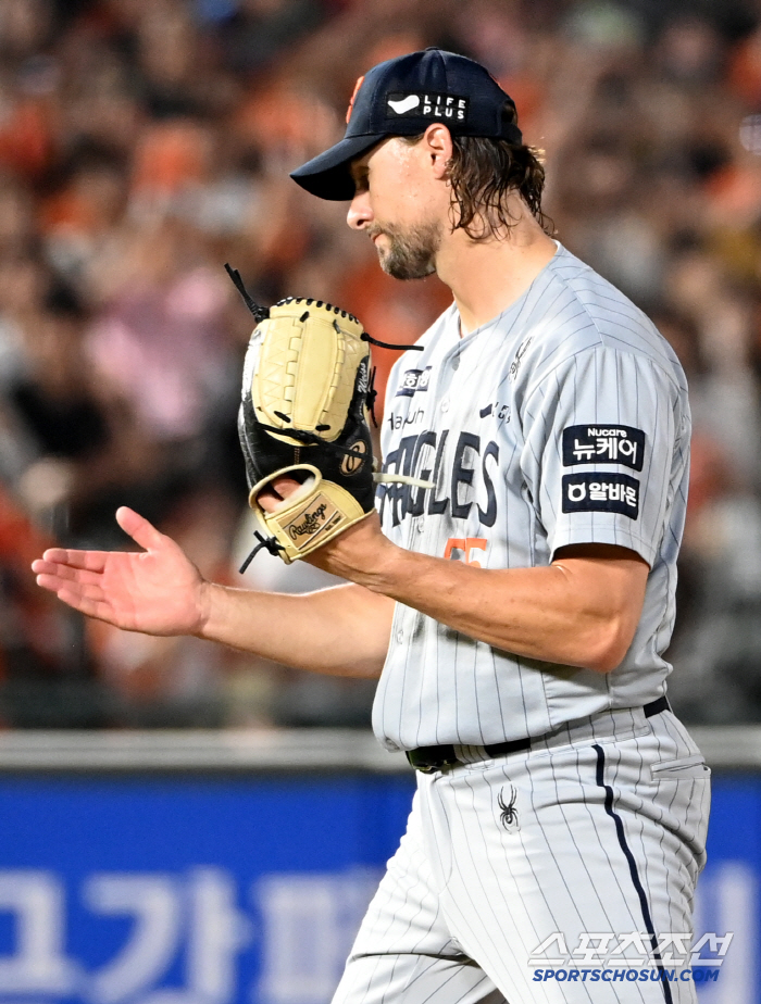 Daejeon Jesus, who suffered from the failure to complete the shutout, why couldn't he take the mound again when there were only 90 in the 8th inning? 