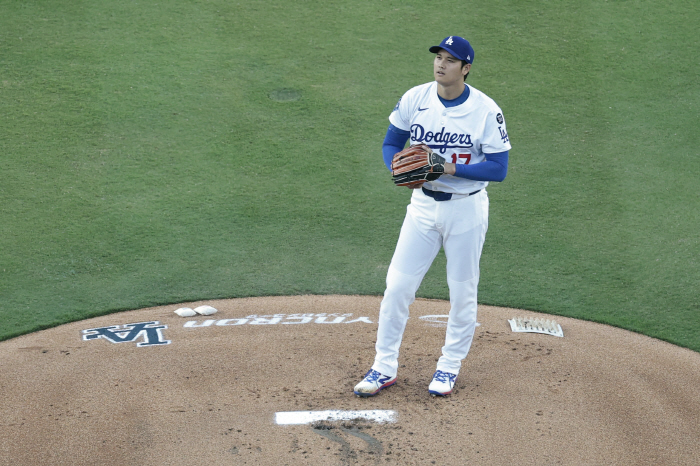 I saw Roberts as a fan. Coach Roberts will take the mound once a week, impressed by the returning pitching genius Next, 2 innings against Washington