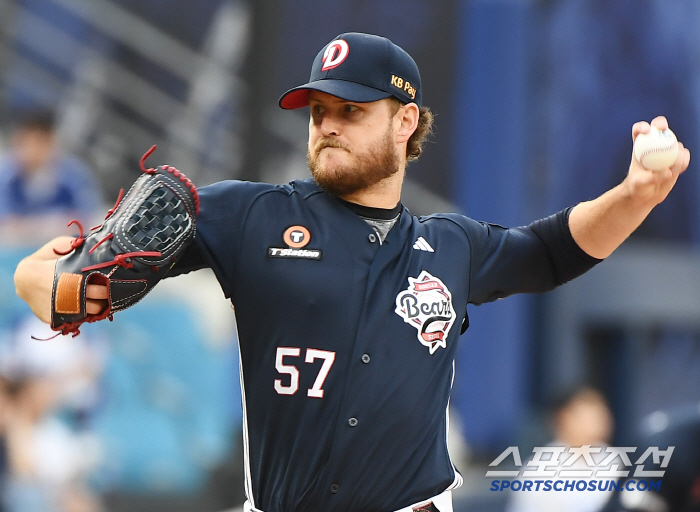 I wondered why such a pitcher came to Korea → 13 hits (two home runs) in 2 ⅔ innings, 8 runs collapsed
