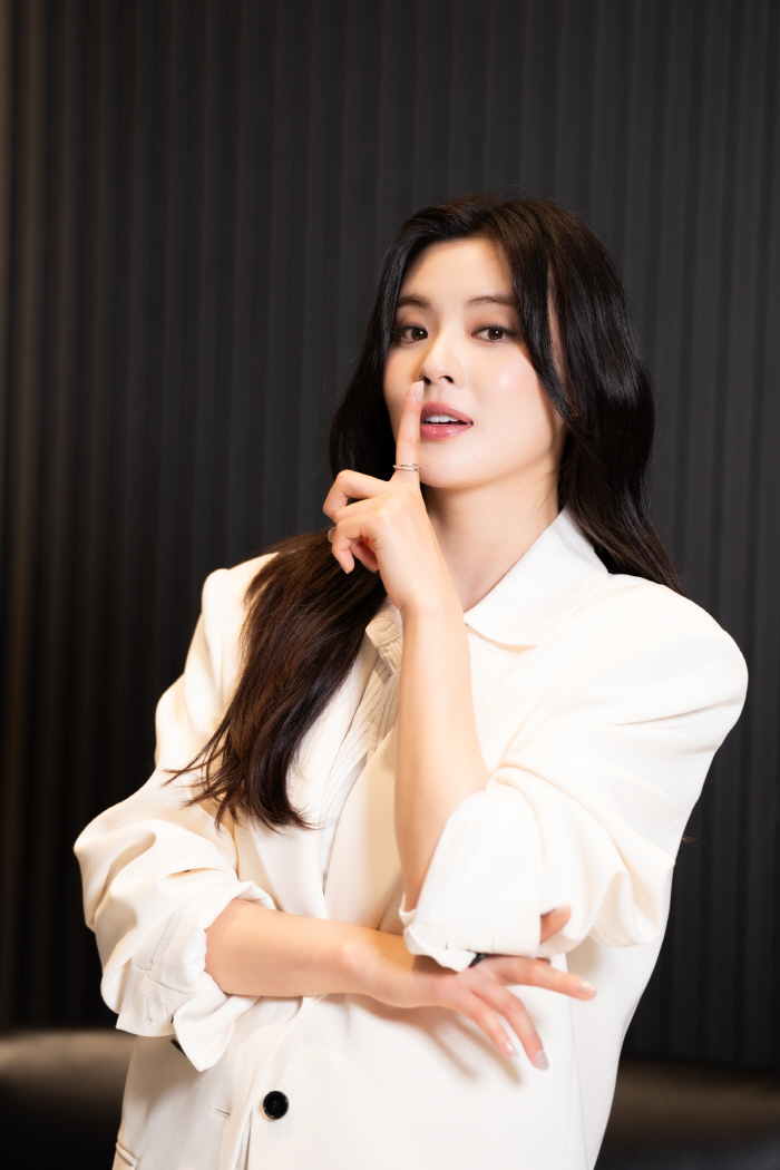  Lee Sun Bin ♥ Lee Kwangsoo spilled all the popcorn because he was scared of noise
