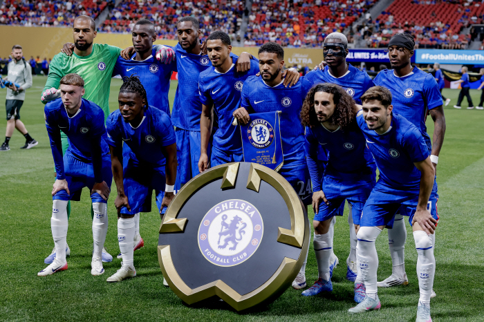 It's our Chelsea, and we didn't even fill half the MLS reviewer...Chelsea LAFC's box office hit, why on earth?