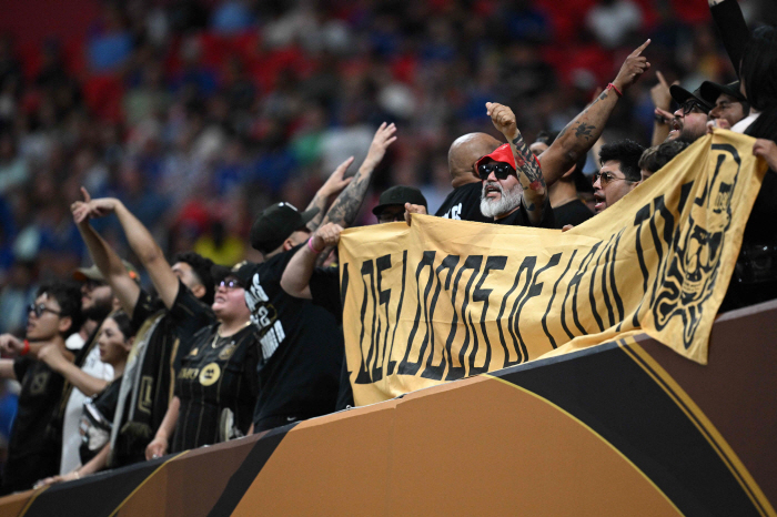 It's our Chelsea, and we didn't even fill half the MLS reviewer...Chelsea LAFC's box office hit, why on earth?