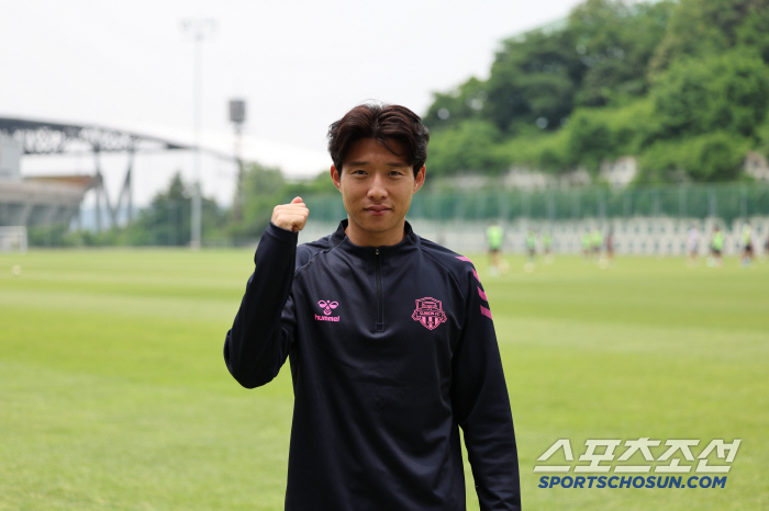 Jeonbuk → Suep Ansta An Hyun-beom just wanted to play.  Garam hyung told me to hurry up