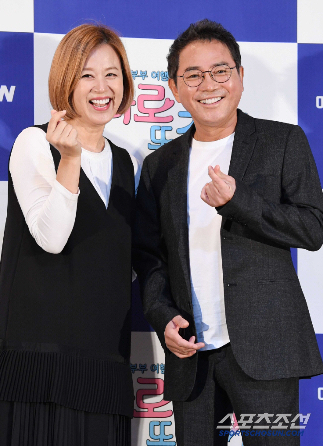 Lee Bong-won ♥ Park Mi-seon's lying of touch..I almost sent proof of content, there can be no kiss (Dolsing Foreman)