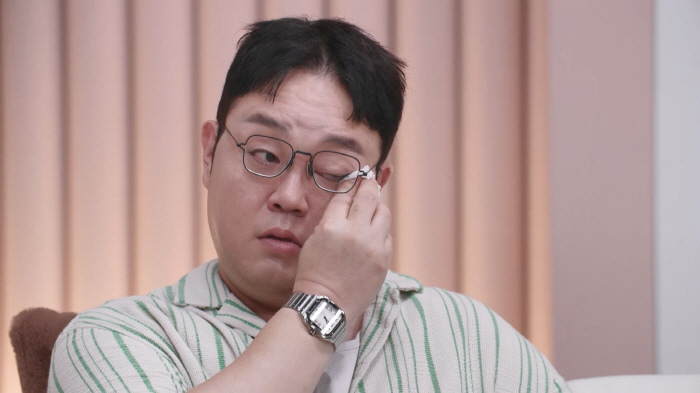 Lee Kun-joo actually reunited with her brother 18 years ago...I'm so sorry. I pushed you