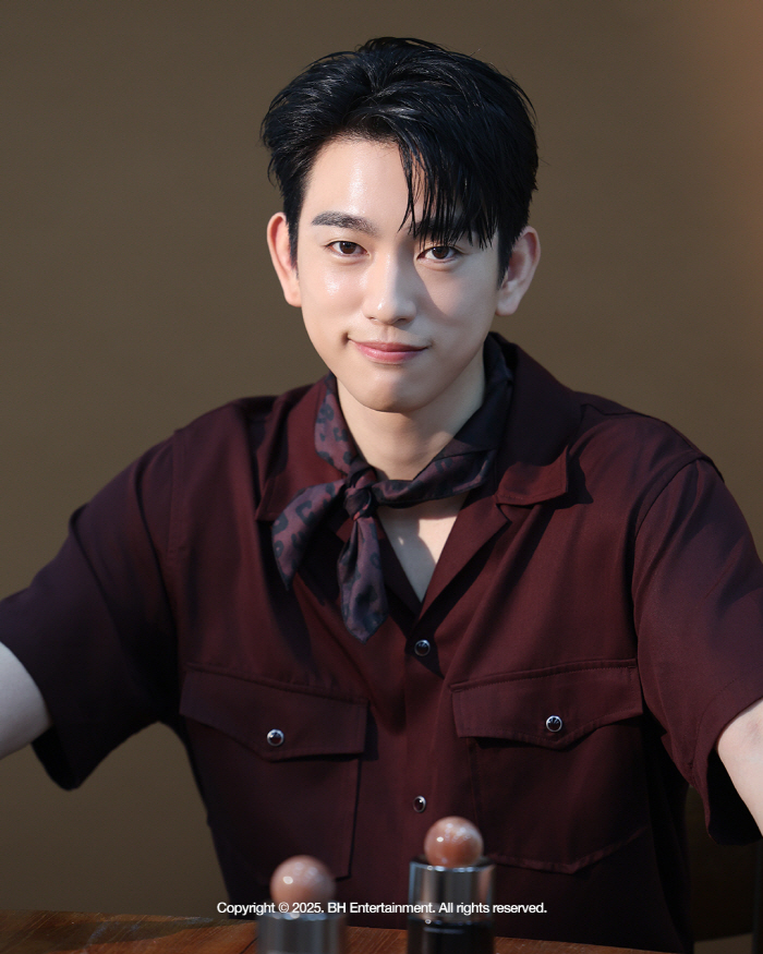 Park Jinyoung Stuns in New Behind-the-Scenes Pictorial
