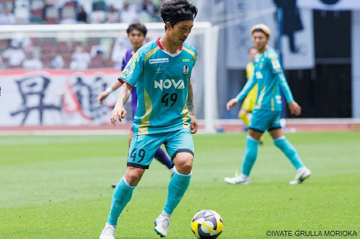 Shocking news that I couldn't even imagine! He is the same age as Son Heung-min, but Japanese national university from the K-League maintains his career in amateur teams → He just works hard every day