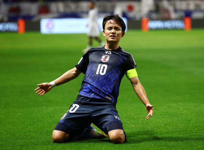 The youngest captain ever to be 24 years old and 6 days old...May Moriyasu grow into a player who will become the world's top player