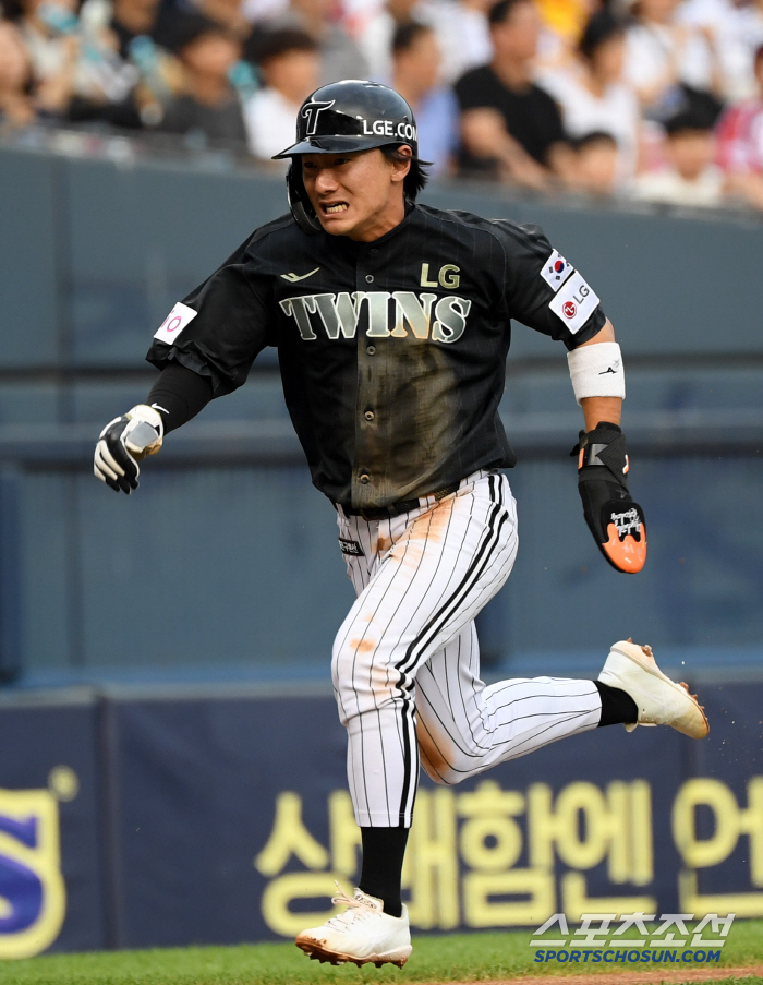 30→46→86→8→88→98 Chirinos 6 runs betrayed → Overcome the tie of consecutive errors. LG and Hanwha are again 0.5G apart with a lucky ground ball to win 9-8.