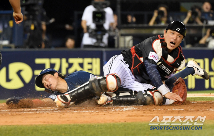 30→46→86→8→88→98 Chirinos 6 runs betrayed → Overcome the tie of consecutive errors. LG and Hanwha are again 0.5G apart with a lucky ground ball to win 9-8.