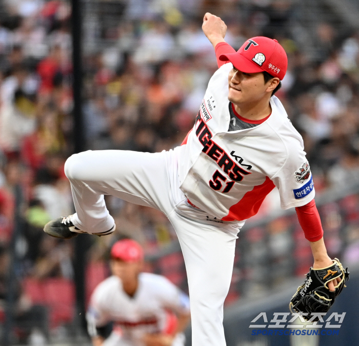 The fighting spirit's Park Chan-ho  Lee Chang-jin's pinch-hit final hit KIA won four consecutive games, 5-3 come-from-behind victory over KT 