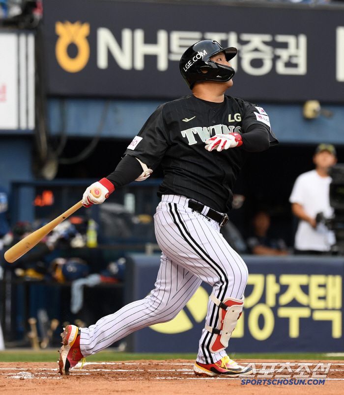 Heeple → walking → ground ball → four RBIs without a hit for the first time in the history of Heeple. LG's No. 4 hitter is 7G hitless, but he praised the amount of jealousy. 