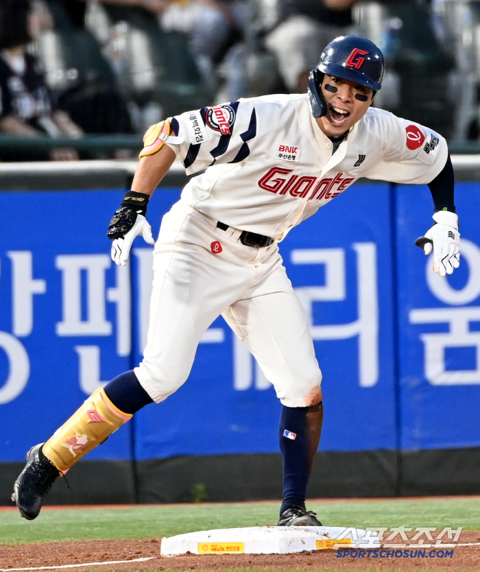 How to create a hero in a difficult time Hong Min-ki 155km Park Jae-yeop Final Three Run, the two of them ripped itLotte stops No. 1 Hanwha from winning 6 consecutive games