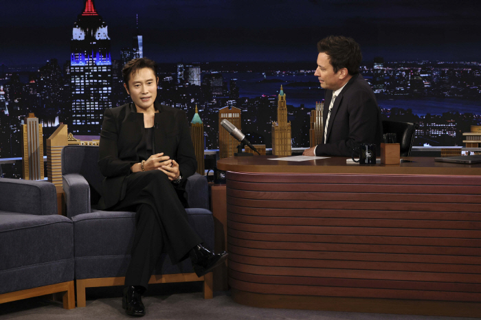 Lee Byung-hun Joins Jimmy Fallon Ahead of ‘Squid Game’ S3 Premiere