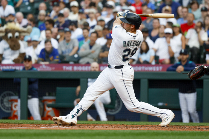 Lollipop exploded again! There's a walking Ohtani, a running jersey, and a flying lali. MLB home run solo return to lead