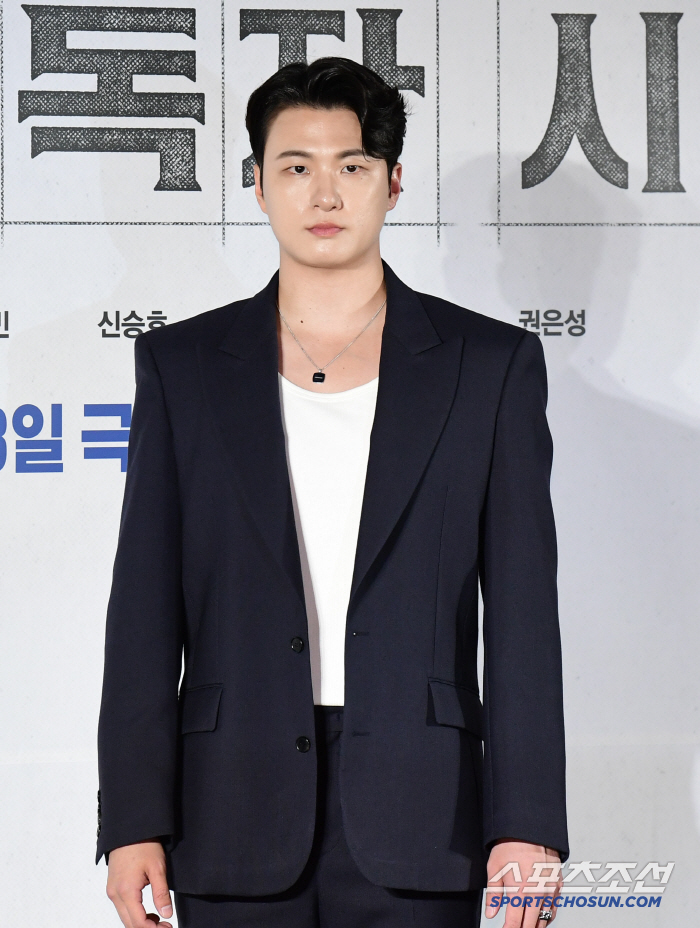  Shin Seung-ho ruled exempt from military service 4 years ago...He had surgery for a ruptured cruciate ligament