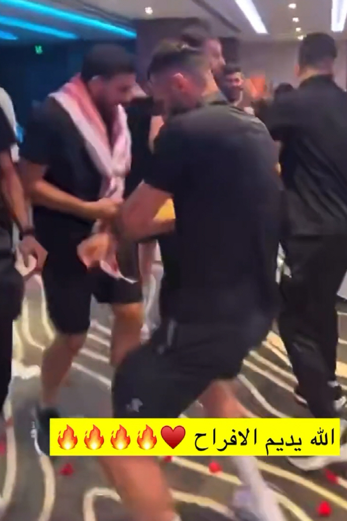  Korea goal → Oppa! Jordan's first ace to advance to the Gangnam Style World Cup, crazy dance party → even invitation to the royal family