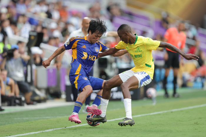 Ulsan and South Africa played 65 minutes of kickoff→01 defeat by Mammelody...Dark cloud to advance to the round of 16,