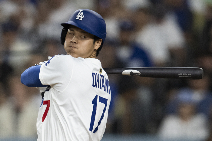 PCA is getting scarier! I can't guarantee the MVP of Ohtani, the 137m large arch WAR No. 1 in diving catch