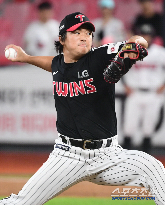 Released Ko Woo-seok may not return to LG! → CBS Other Teams May Be Interested