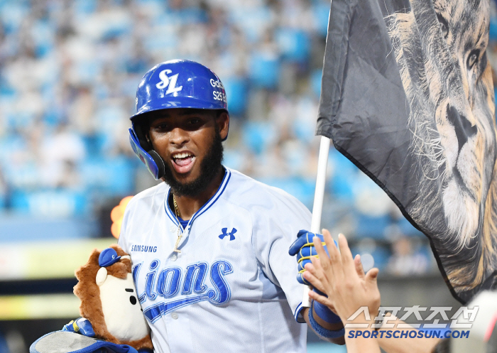 Samsung Diaz hit it again! The 26th home run! → 53 home runs, 154 RBIs, pace crazy!