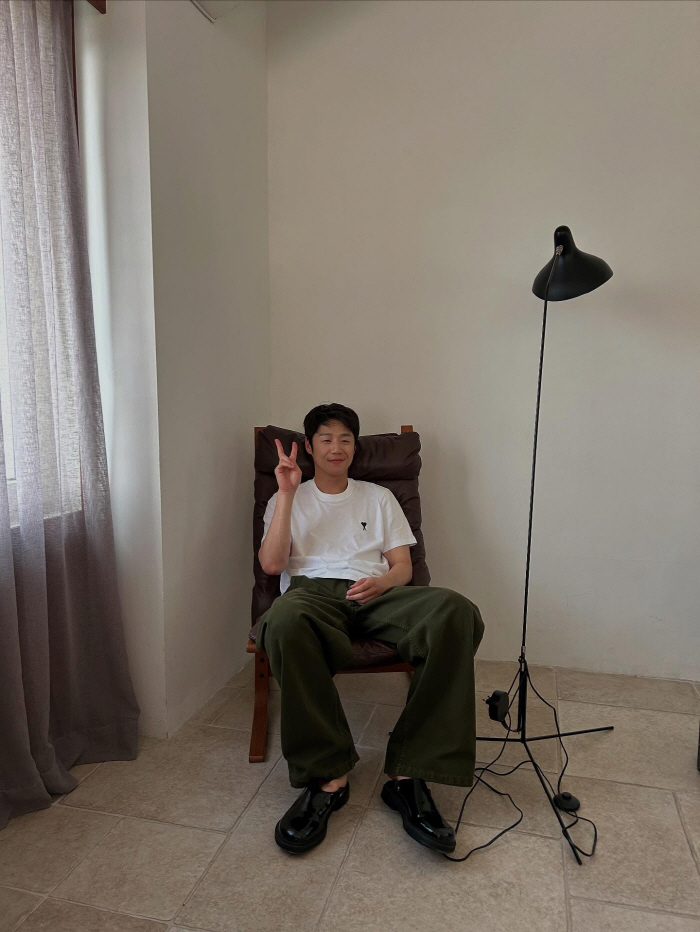  'Boyfriend GIF Maker' Jung Joon-won, 'Heart-warming visuals' in the alley and on the bed