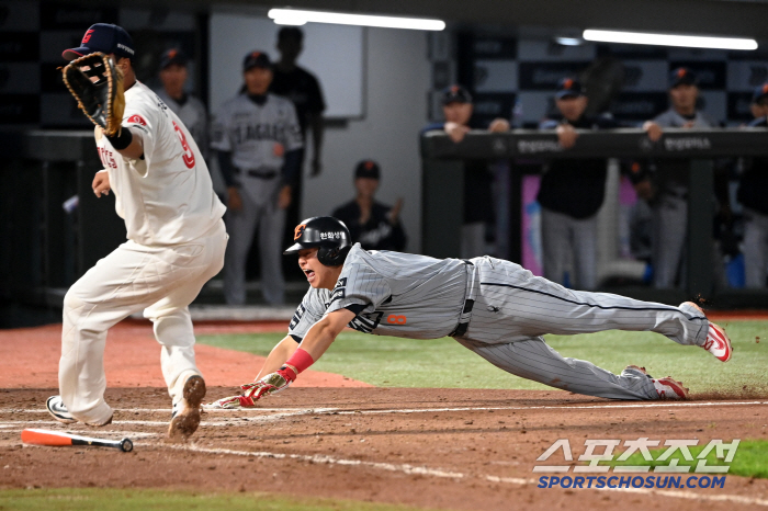 This is the power of a master, Lotte's surprise bunt, and how did it come out? There is a reason for the No. 1 Korean culture 