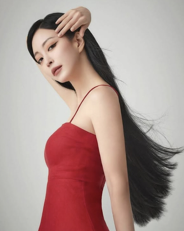 10 years younger ♥ Han Ye-seul is hospitalized for CCTV confirmation of a fall accident