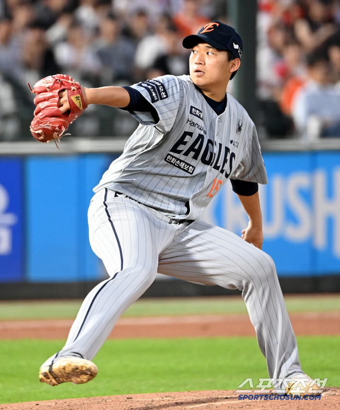 1R, who struck out three pitches against MVP, returned...7.8 billion FA collapsed, left-hander kingdom opened