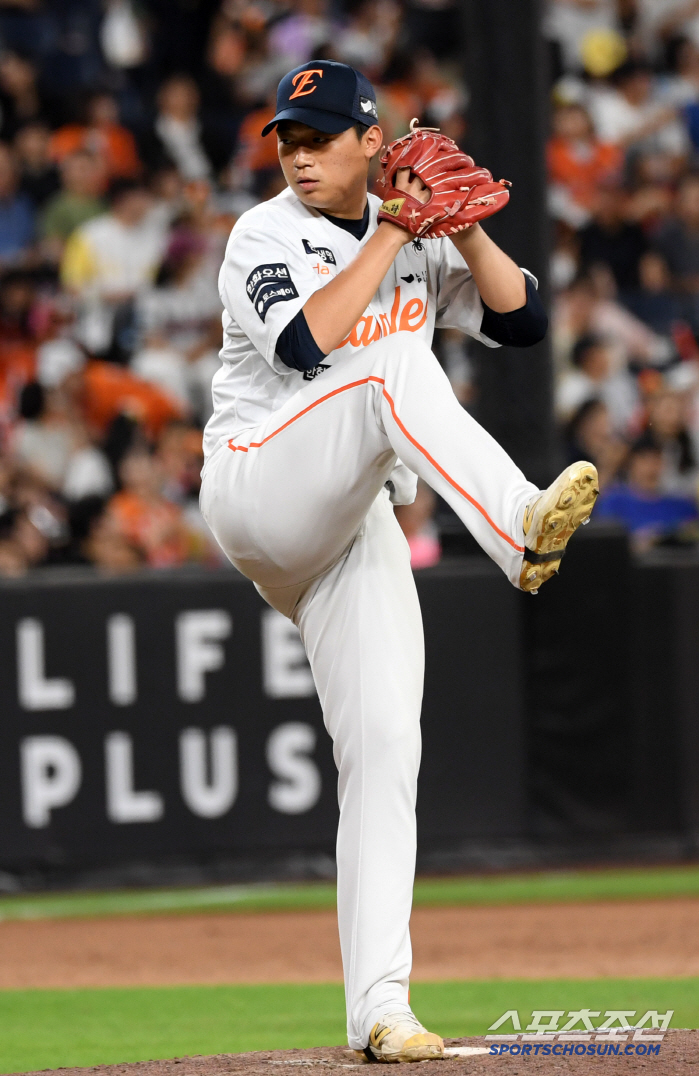 1R, who struck out three pitches against MVP, returned...7.8 billion FA collapsed, left-hander kingdom opened