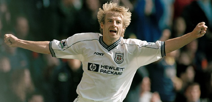 Even if you want to forget the worst coach in Korean history, Klinsmann's diving ceremony appears again, selecting the best moment for the EPL opening game