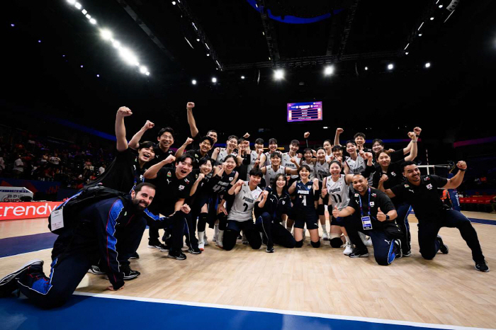Kang So Hwi scored 21 pointsThe 34th place in the world with 12 points and 4 blocks is a big twist! 9th place to defeat Canada → 4th consecutive victory at the brink