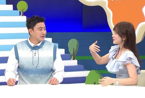 Lee Hye-won sometimes takes a bath with Jeongjong. Confession →♥ Ahn Jung-hwan is shocked, so Jungjong's that bottle in the bathroom
