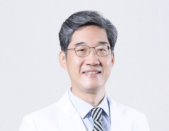 Professor Kim Kang-il of Gangdong Kyunghee University Hospital inaugurated as president of the Korean Association of Slum Joints