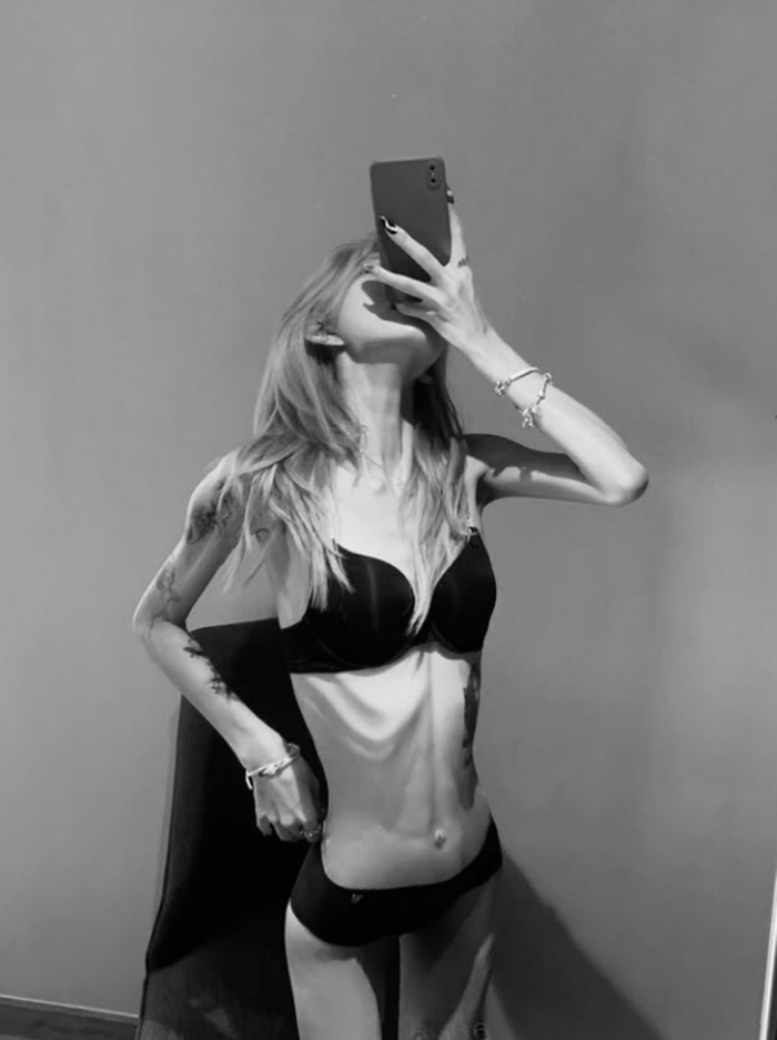  Choi Jun-hee's shocking lingerie pictorial is also hot..41kg underweight satisfaction at the highest level revealed