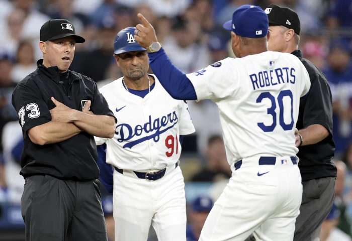 The stubbornness of putting in 14 consecutive hits as a pinch hitter, Kieke now plays a KIM double → scoring performance specializing in Kim Hye-sung as a pinch hitter