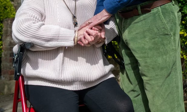 Two elderly people in their 80s are suspected of sexual assault to relieve dementia by nursing care workers...
