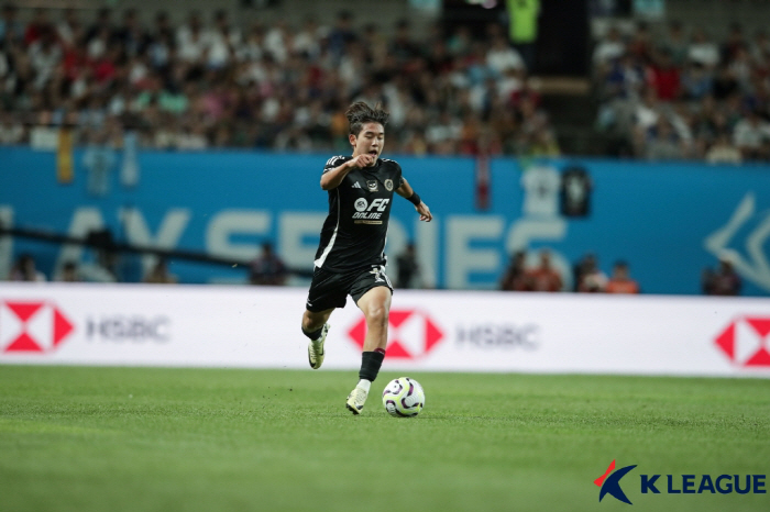 Yoon Do-young, the son of Daejeon, who shed tears at the farewell exhibition, said that it's worth trying in Europe. If you come back, you will definitely go to Daejeon! 