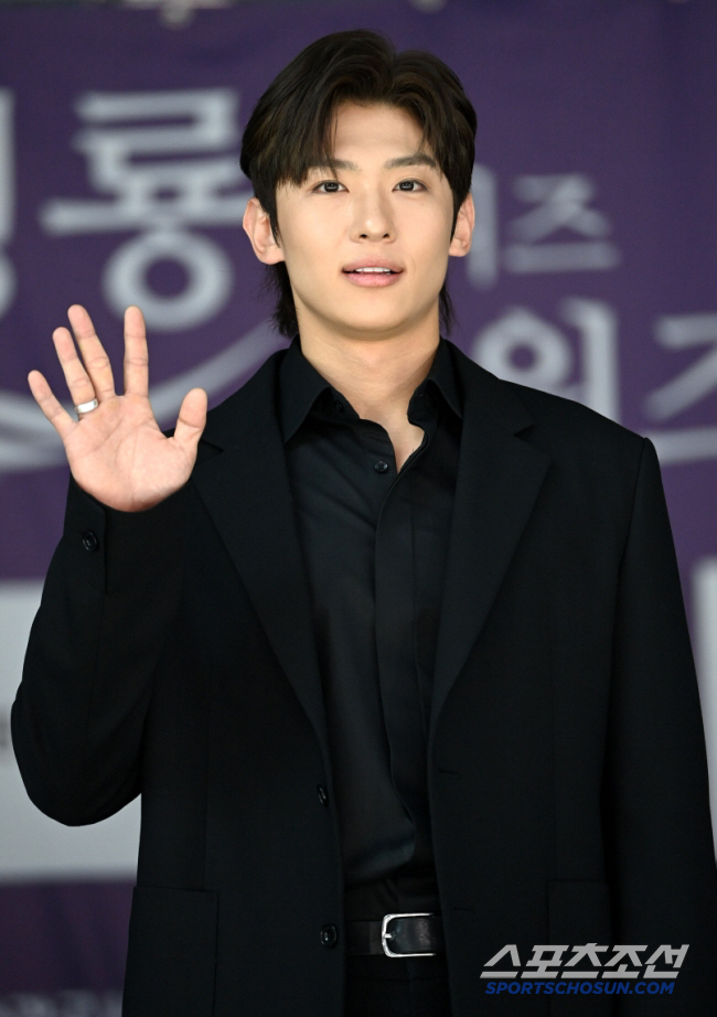 Dex, who challenged acting, said, 'Nothing has been decided yet' on the rumor that Ha-rem's men will join