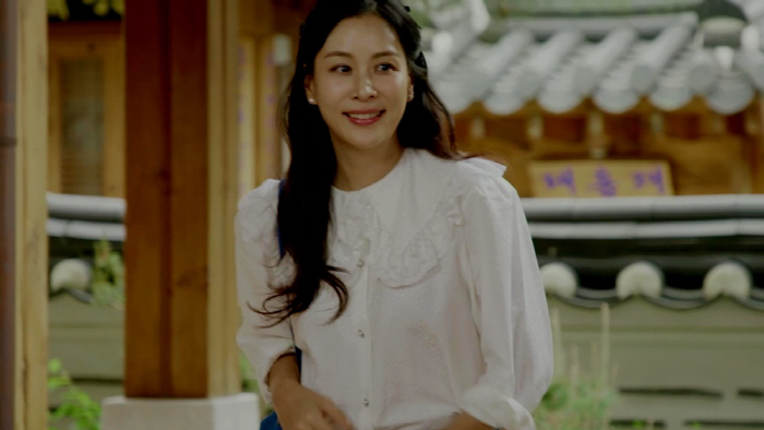 I'm scared. Ko So-young will appear on a variety show for the first time in 33 yearsOh Eunyoung, hold hands and find healing (Oh Eunyoung Stay)