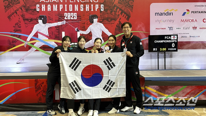 Injury fighting spirit, world No. 1 dignified Song Se-ra wins her first career victory in the championship 女! Yoon Jeong-hyun, a Korean military athletic unit who is challenging to win two team titles, and a bronze medal for Fleur advancement