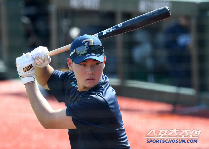 Jeon Kyung-ki is also struggling to rank No. 1 in the innings of Jeon Kyung-ki and defense…After the walk-off loss, you're a bad guy