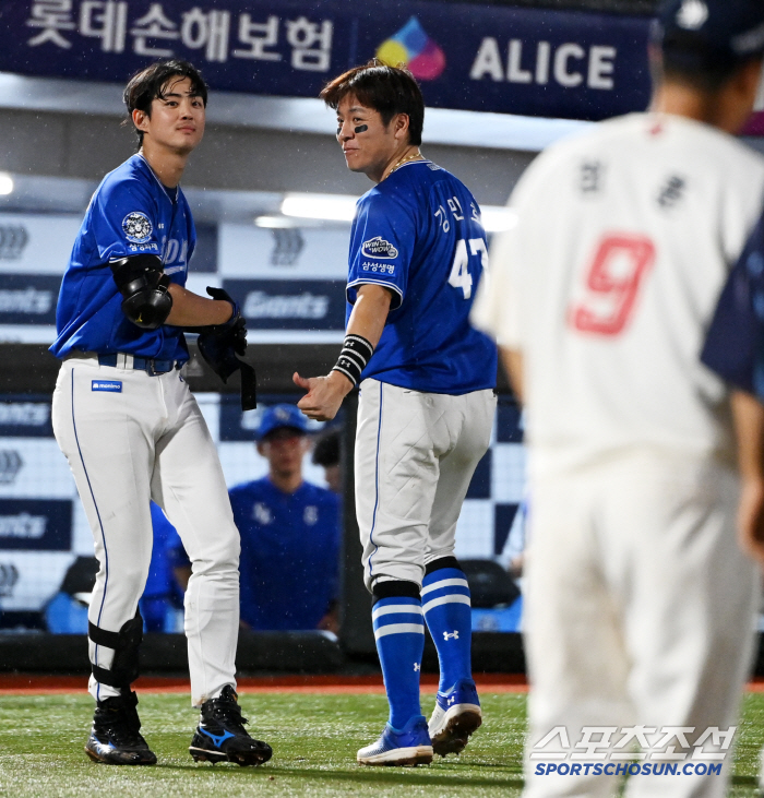 Kang Min-ho, what is the reason for the sudden violent protest toward the first base?